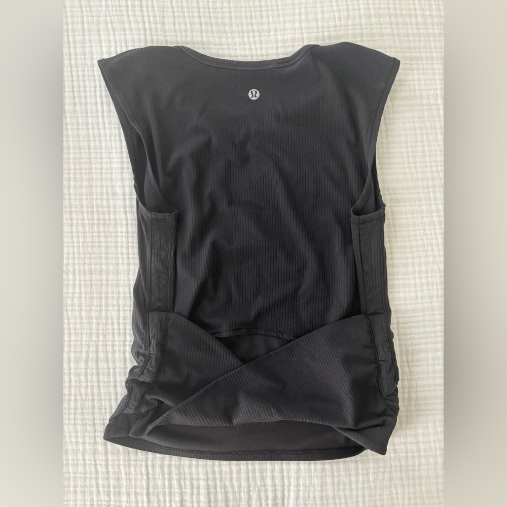 LULULEMON Black Ribbed Sleeveless Tank Top Black - Sz 6 - Picture 2 of 2